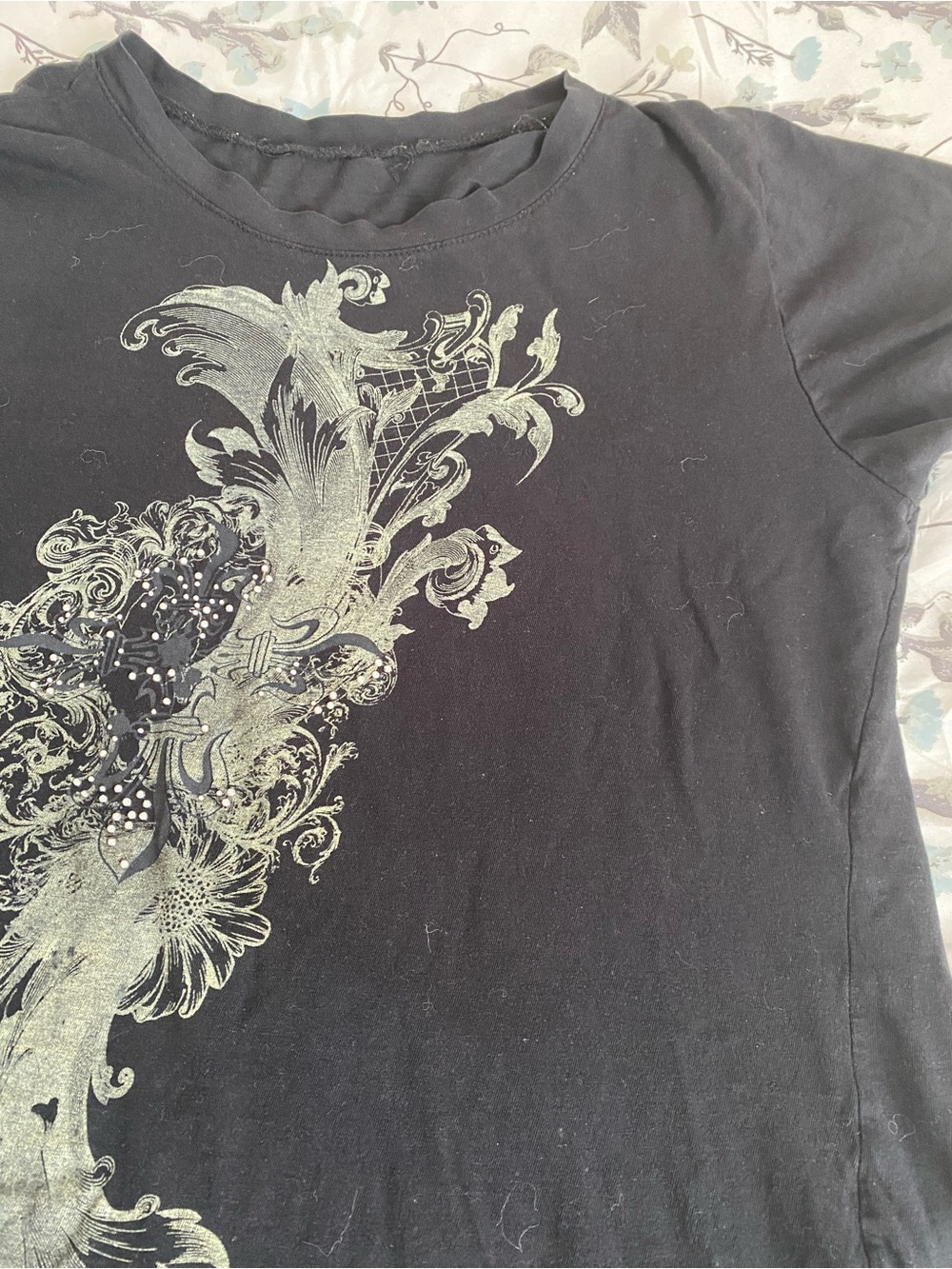 Black Graphic Wing-Back Short Sleeve Women's Top - Picture 6 of 8